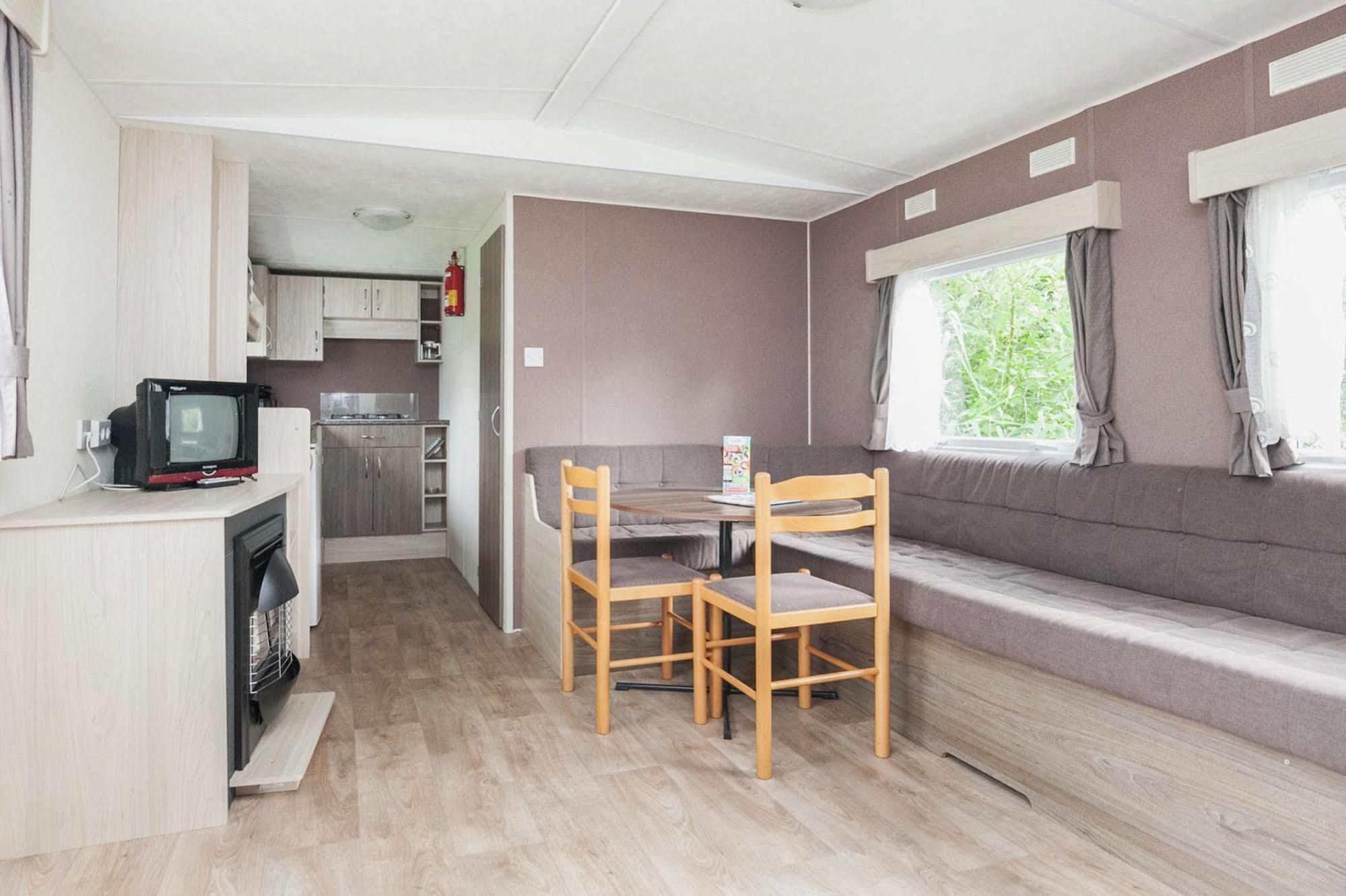 Oostappen Vakantiepark Riviera Beach บิดดิงฮุยเซน ภายนอก รูปภาพ